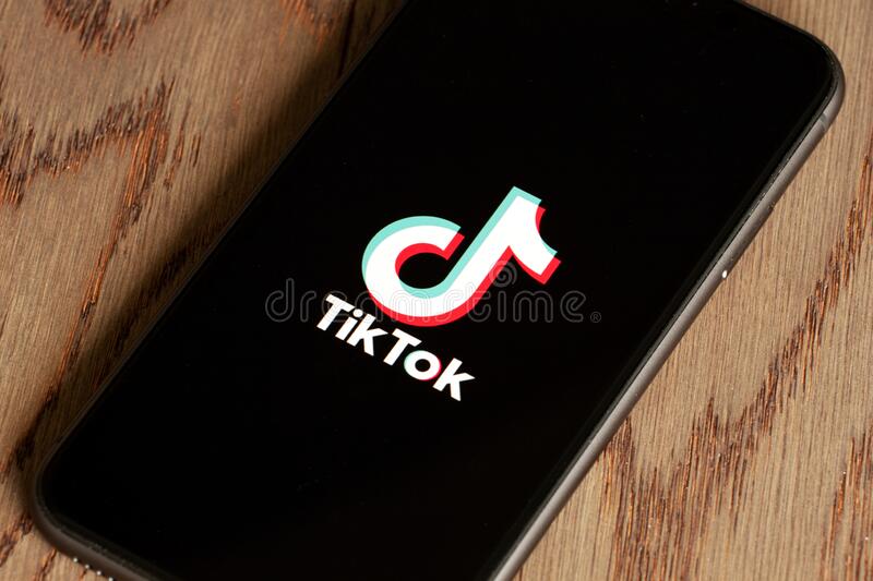 Best time to post on TikTok. Get to know here!