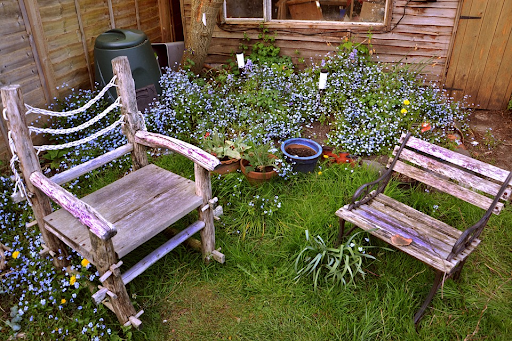 How to protect your garden furniture