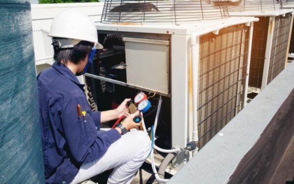 How to become an HVAC technician in simple steps? 