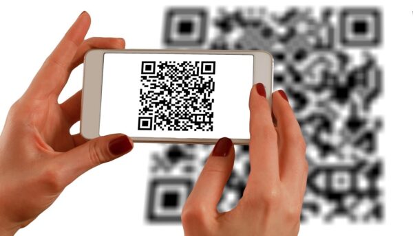 Use QR Codes and Payment Links to Set Up Touch-Free Checkout
