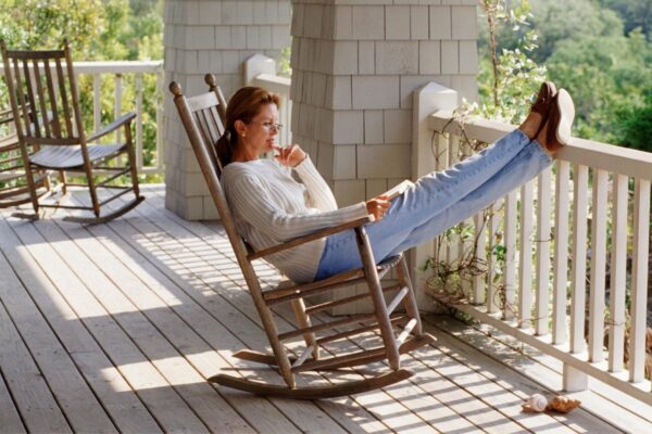 7 Unique Rocking Chair Health Benefits You Need To Know