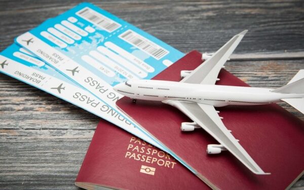 How to Book Cheap Flight Tickets and Cut Travel Costs on a Vacation