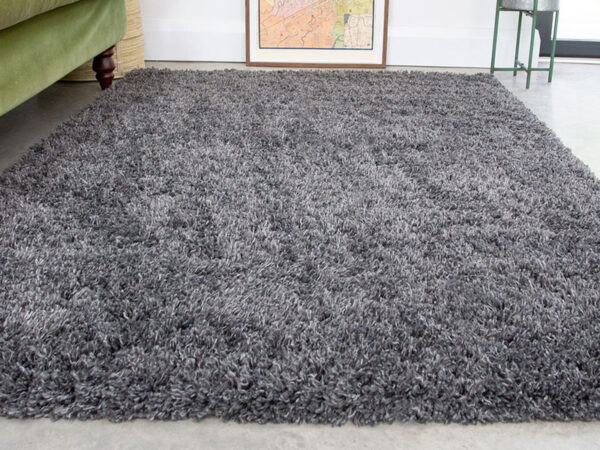 Buy Exceptional Quality Rugs at Cheap Rates from Shaggy Rugs Dubai￼