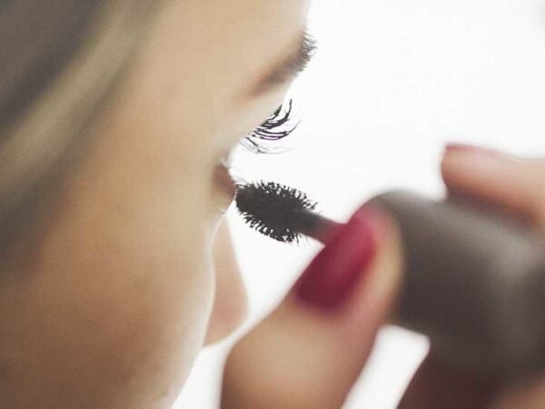 Top 15 Pharmaceutical Products and Ingredients for Eyelash Care