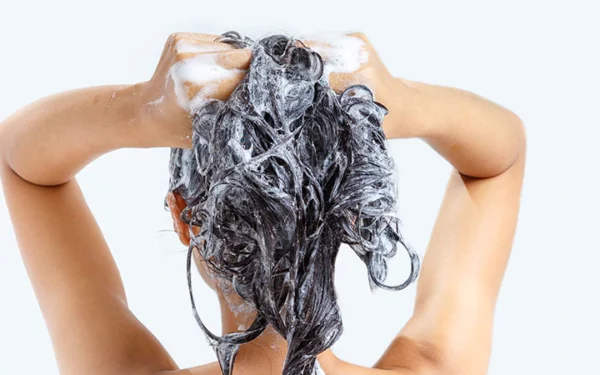 Exactly how To Oil Your Hair The Right Way: A Step-By-Step Guide To Stimulate Hair Growth
