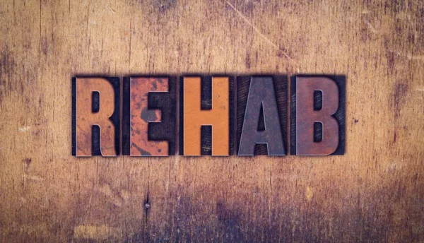 Inpatient Vs. Outpatient Alcohol Rehab: Which Is Better For You?