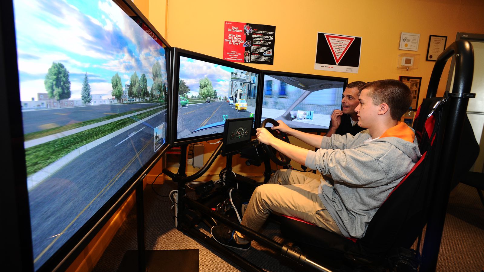 Driving Simulators for Pilot Driver Training