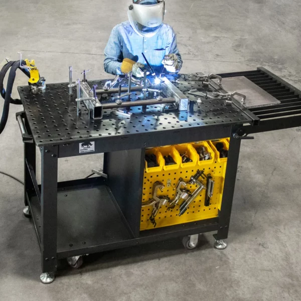 How does a welding table work?