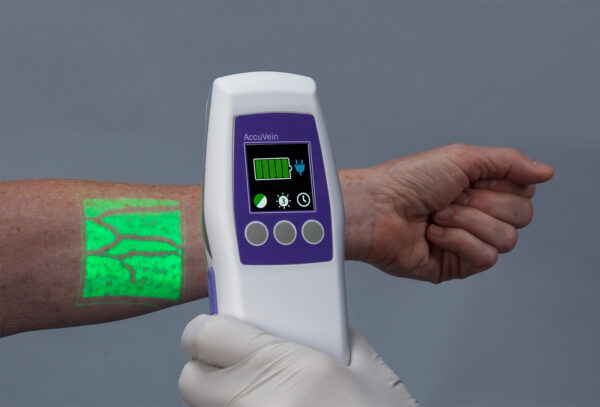 Are there any long-term risks associated with the use of a vein finder?