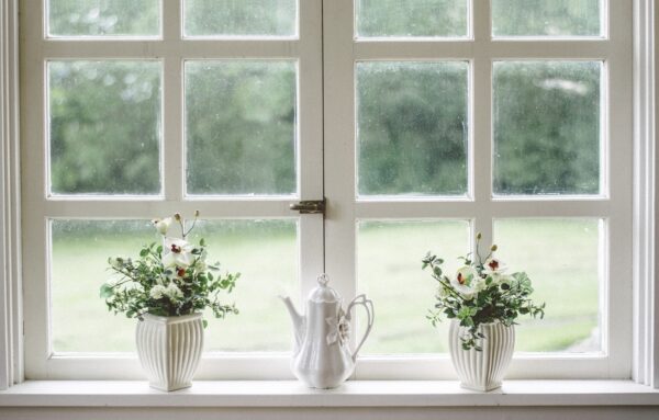 The Beginner’s Guide to Cleaning Windows This Fall