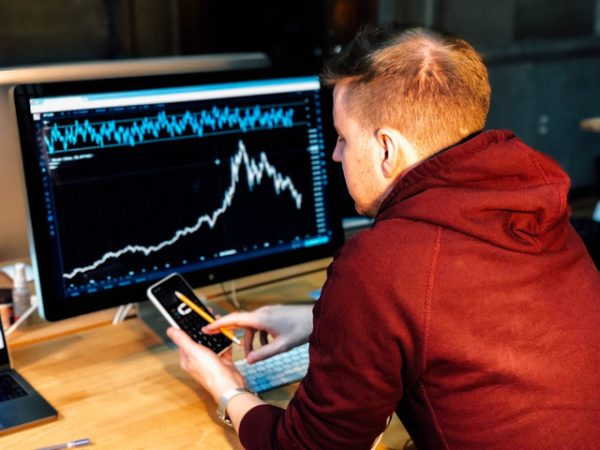 How Is Futures Trading Different From Margin Trading?